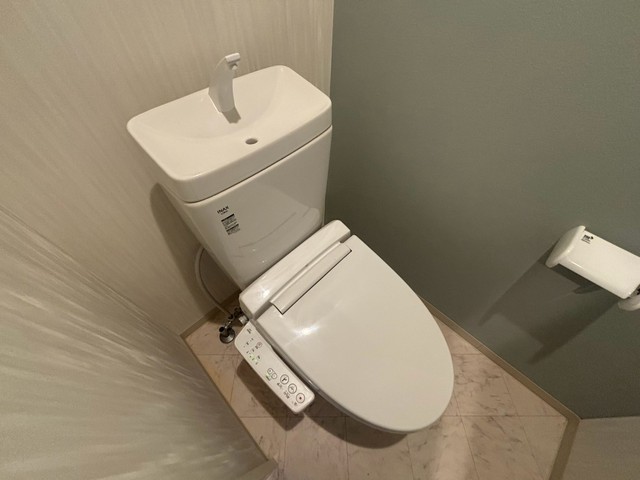 セブンプロート三滝本町のトイレ写真