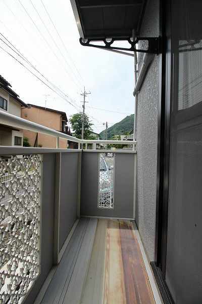 バルコニー　広々バルコニー