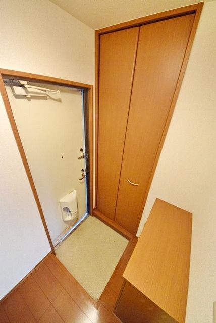 玄関　★人気のカウンターキッチン採用★