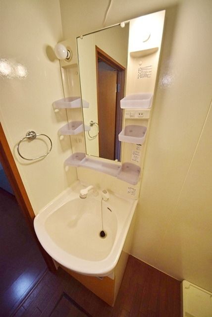 洗面設備　★人気のカウンターキッチン採用★