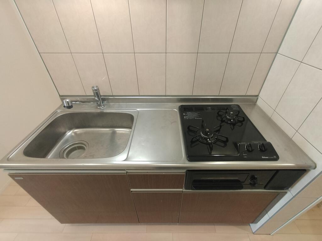 キッチン　※同建物の別のお部屋の写真です。