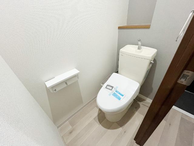 トイレ　シャワー付トイレ