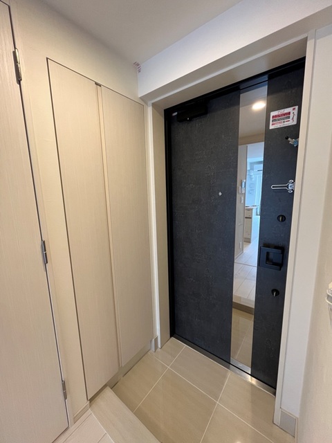 玄関　※写真は同タイプ住戸です。