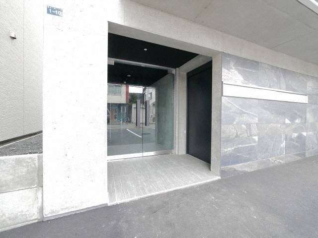 エントランス　詳細は、ウィンドワード菊水店までご相談下さい。