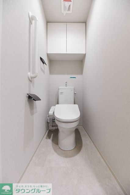 トイレ　※写真は同タイプ住戸です。