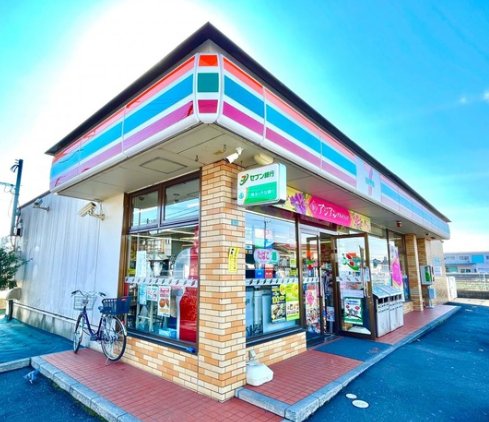 コンビニ　セブンイレブン新座畑中1丁目店（コンビニ）まで586m