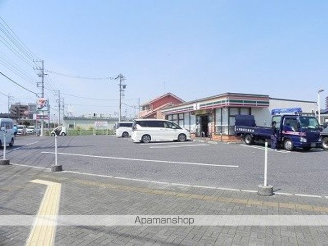 コンビニ　セブンイレブン（コンビニ）まで500m