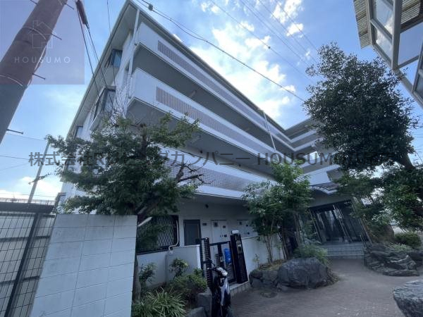 建物外観　落ち着いた雰囲気の外観です