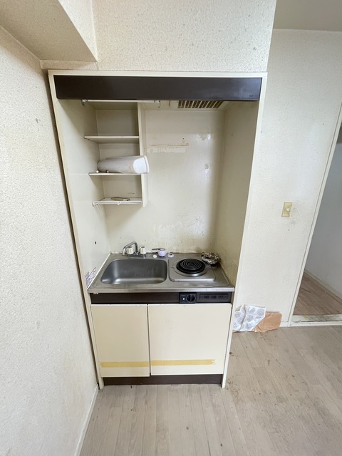 キッチン　別部屋参考写真です