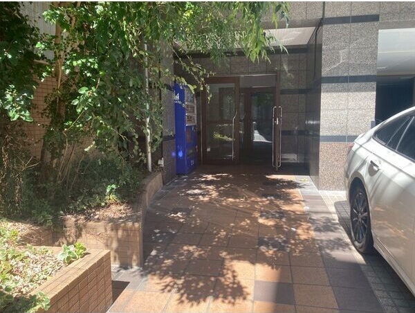 エントランス　★☆他社掲載も内見や契約可能！相見積もり大歓迎☆★
