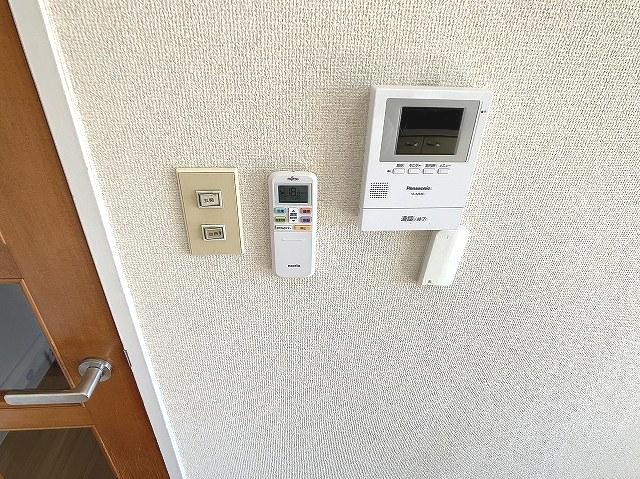 セキュリティ　モニター付インターホン