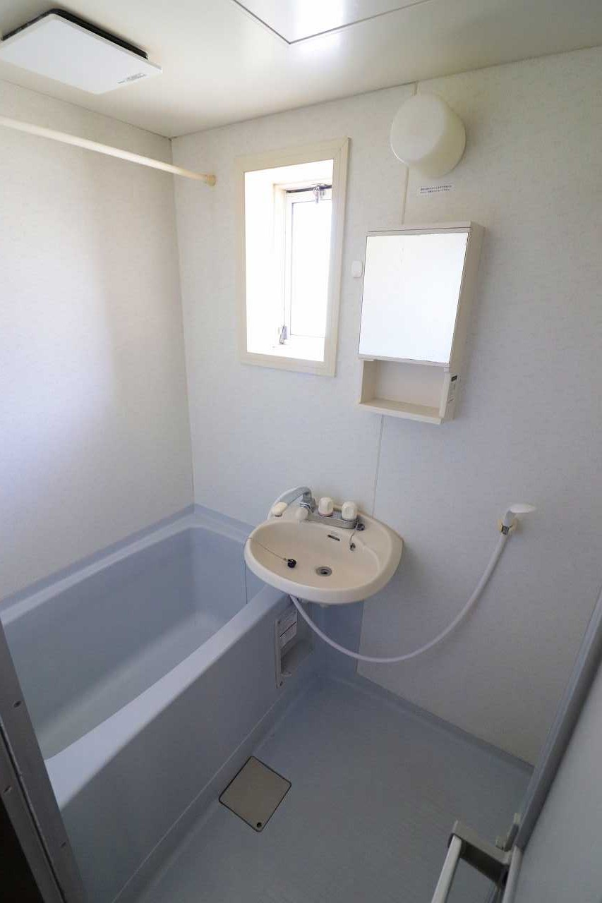 バス・シャワールーム　※同物件、別部屋になります。
