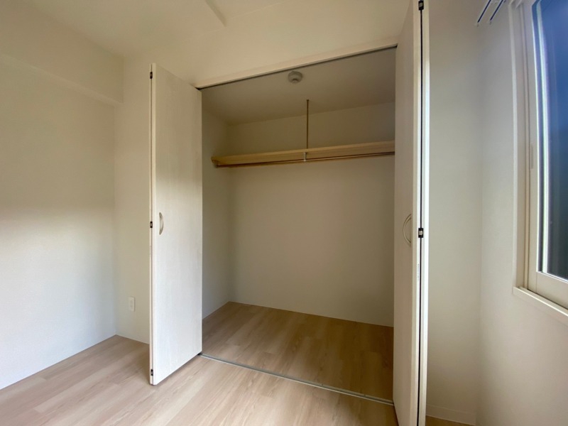 収納　洋室にはクローゼットがあるのですっきり片付きそうです。
