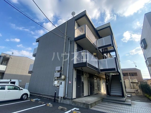 レオパレスメルシー新和の外観写真