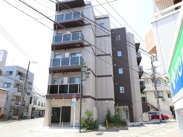 建物外観　外観タイル張りです