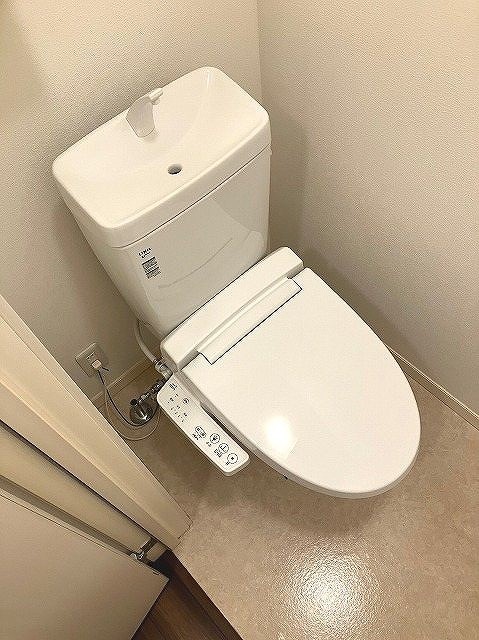 トイレ　シャワートイレ