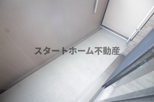 バルコニー　陽当たり良好なバルコニーです