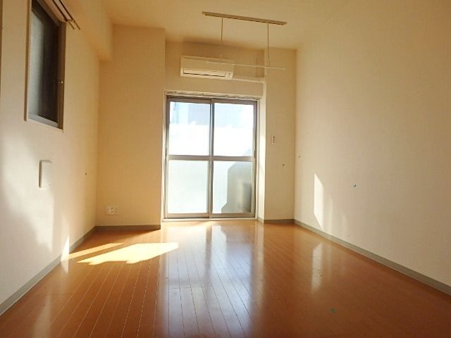 その他部屋・スペース　★8帖の洋室です★