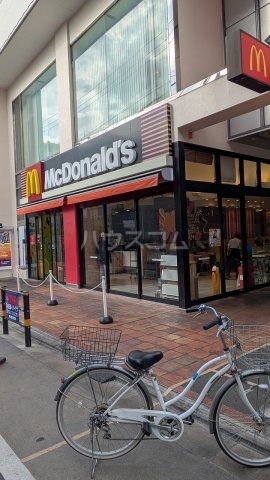 飲食店　マクドナルド大森町店（飲食店）まで242m
