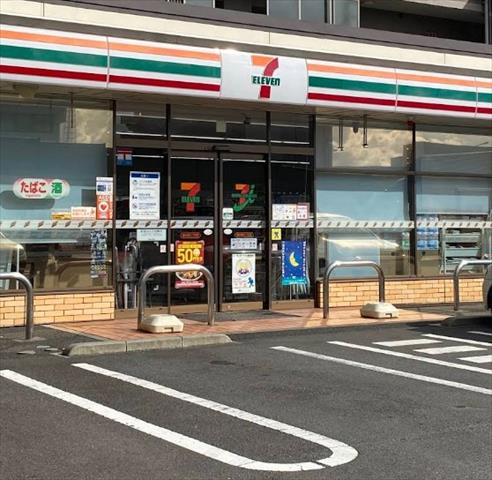 コンビニ　セブン－イレブン厚木栄町１丁目店（コンビニ）まで569m
