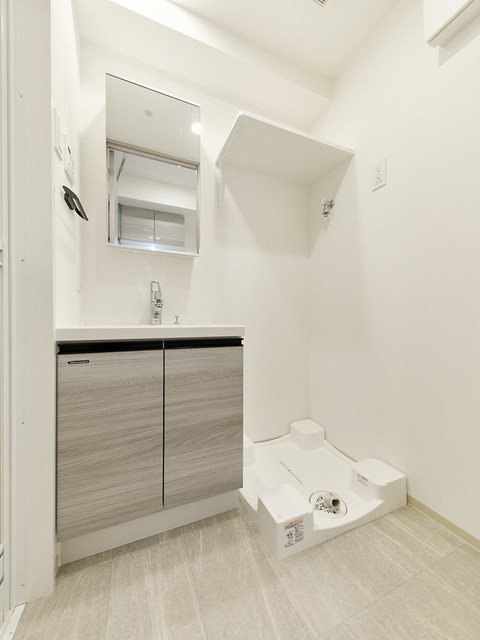 洗面設備　※写真は同タイプ住戸です。