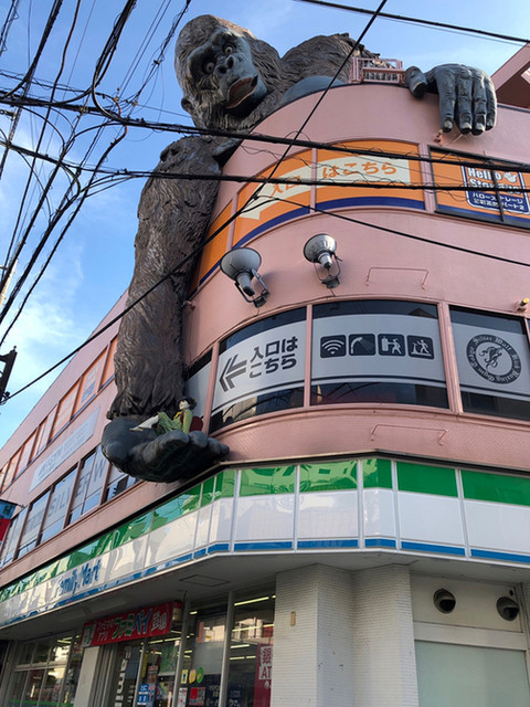 コンビニ　ファミリーマート太子堂三丁目店（コンビニ）まで409m