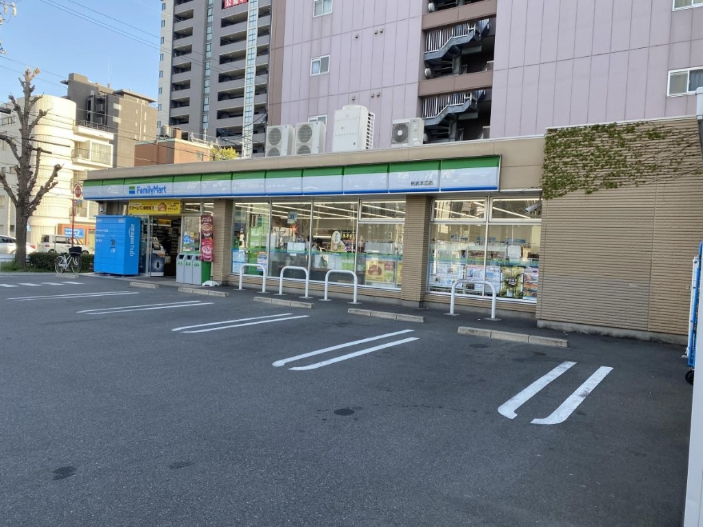 コンビニ　ファミリーマート 則武本通店（コンビニ）まで60m
