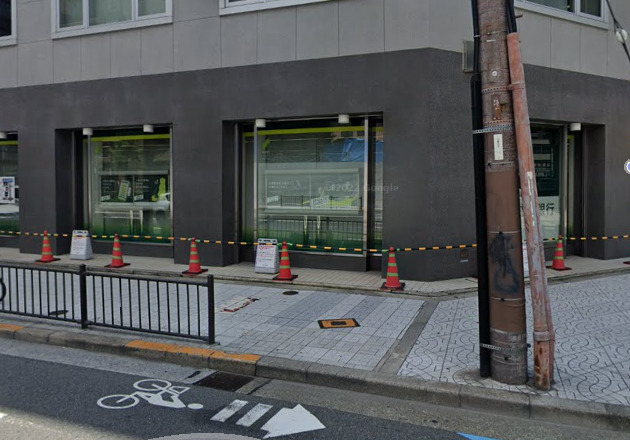 銀行　三井住友銀行立売堀支店（銀行）まで361m