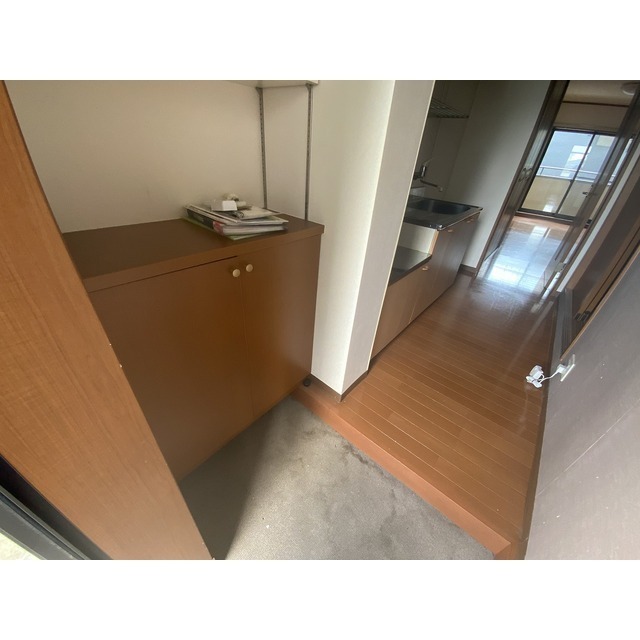 玄関　下駄箱