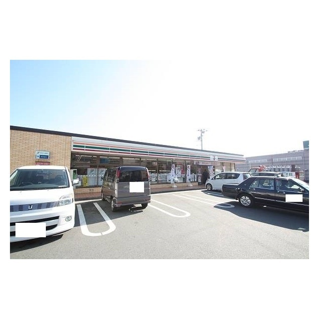 コンビニ　セブンイレブン厚木戸室１丁目店（コンビニ）まで600m