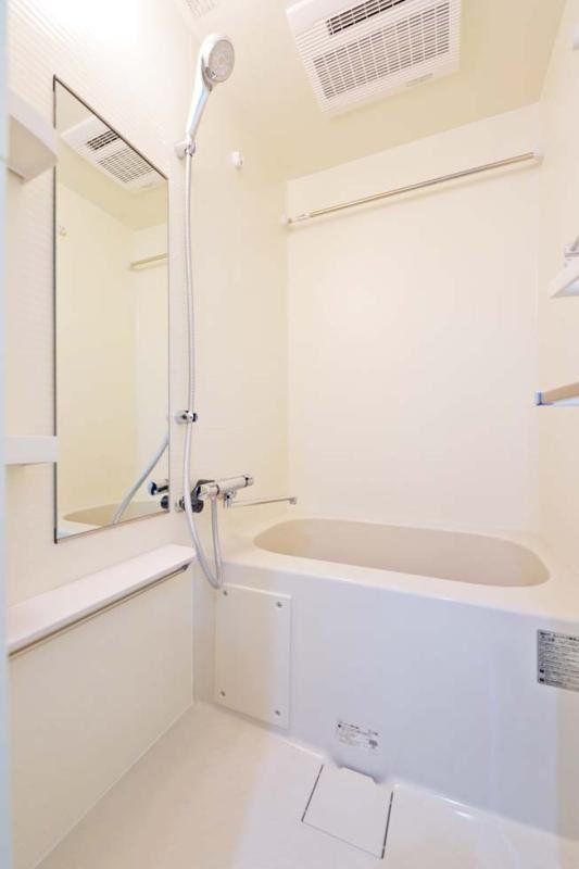 バス・シャワールーム　バスルーム