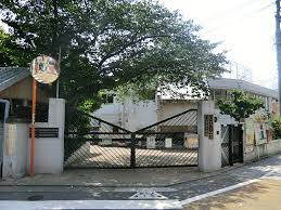 小学校　目黒区立烏森小学校（小学校）まで265m