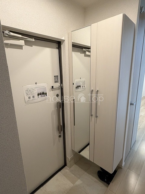 玄関　◆実際のお部屋の写真です♪