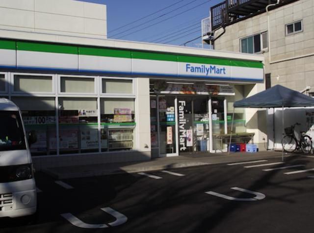 コンビニ　ファミリーマート杉並成田東五丁目店（コンビニ）まで340m