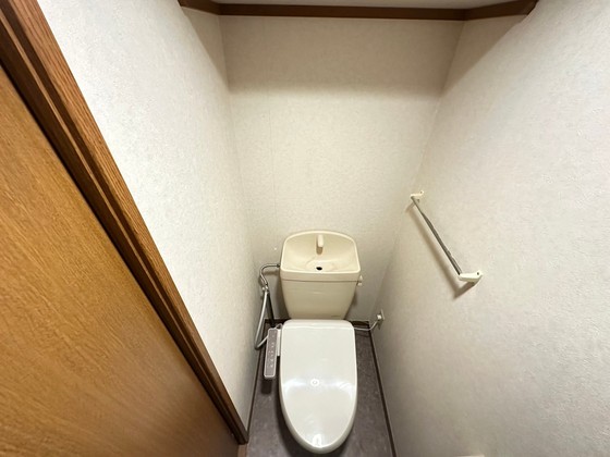 トイレ　※別部屋の写真です