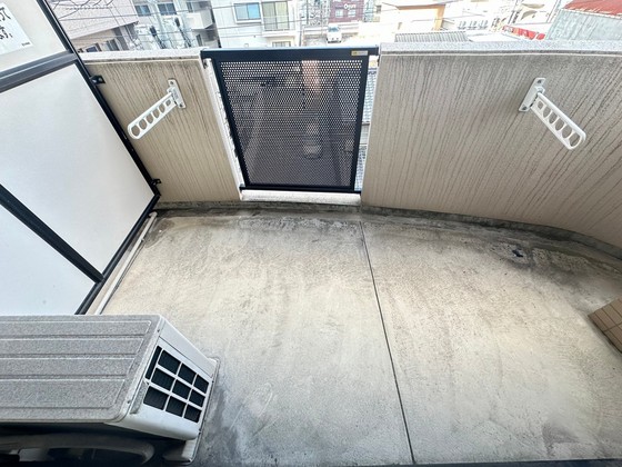 バルコニー　※別部屋の写真です