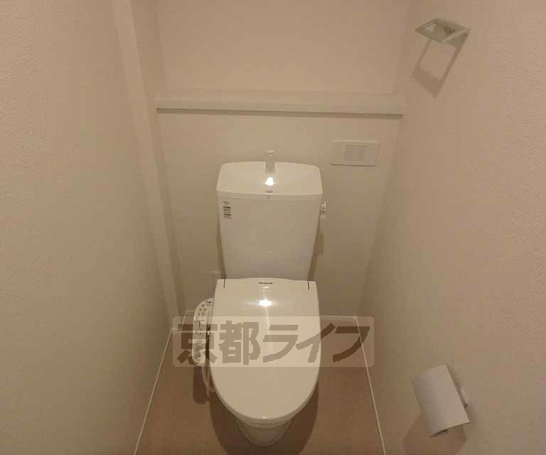 トイレ　ウォシュレット付きトイレです・