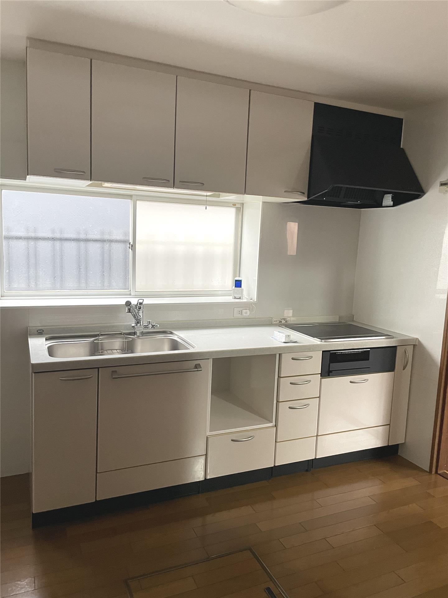 二屋貸家のキッチン写真