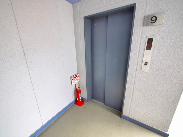 その他共有部分　エレベーター完備で安心です
