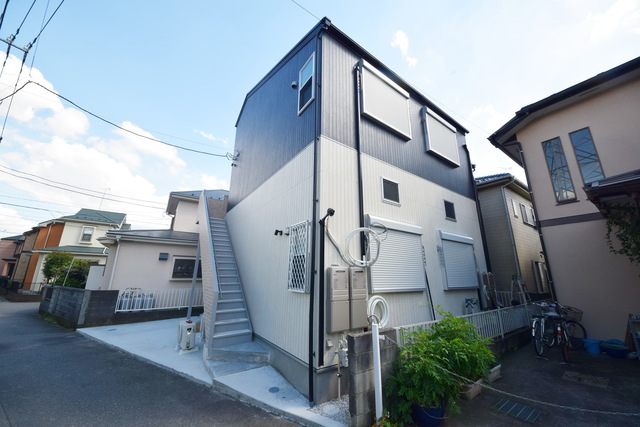 建物外観　～住みやすい立地ですっ～