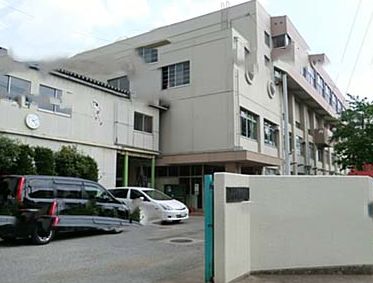 小学校　川口市立前川東小学校（小学校）まで824m