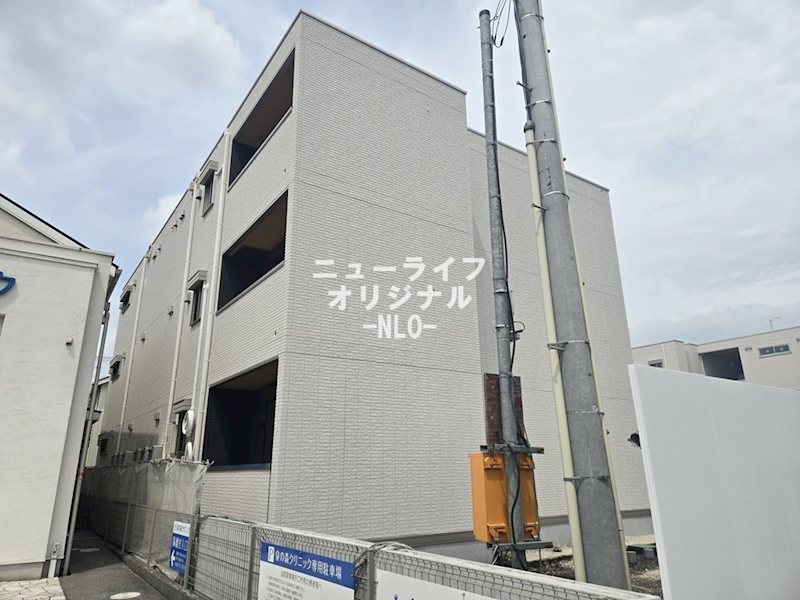 小田急江ノ島線 鶴間駅 徒歩4分 3階建 築1年の外観写真