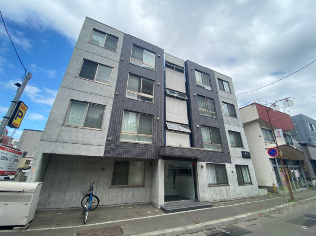 建物外観　札幌市中央区南５条西「サンステージＳ５Ｗ１２」