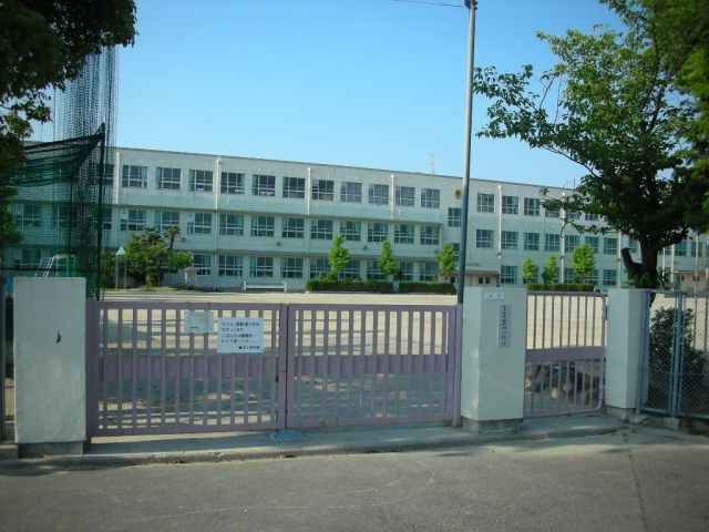 小学校　市立豊治小学校（小学校）まで110m
