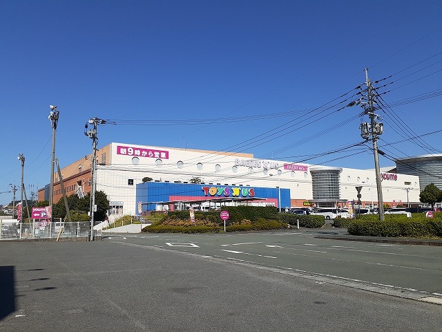ショッピングセンター　ゆめタウン　サンピアン（ショッピングセンター）まで260m