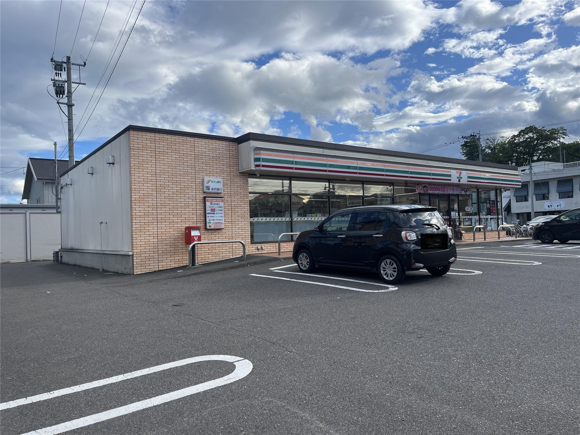 コンビニ　セブンイレブン白河天神町店（コンビニ）まで1303m
