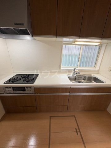 しらとり台戸建てのキッチン写真