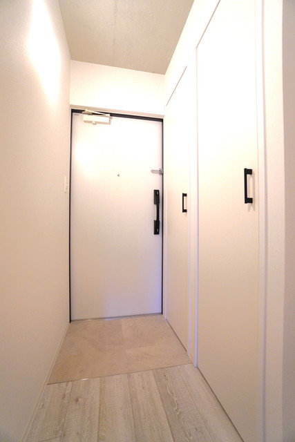 玄関　※写真は同タイプ住戸です。