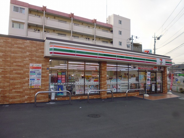 コンビニ　セブンイレブン 板橋赤塚1丁目店（コンビニ）まで291m
