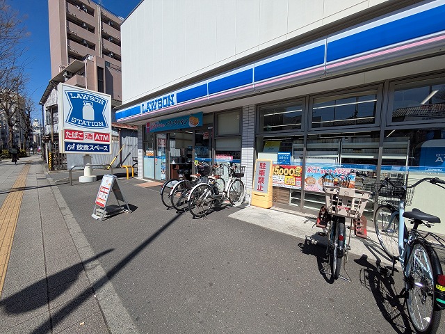 コンビニ　ローソン 板橋赤塚新町一丁目店（コンビニ）まで421m
